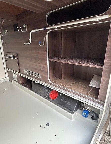 Bürstner Aviano 840 höga långbäddar, Ac bodel, Kamkedja 19 of 22
