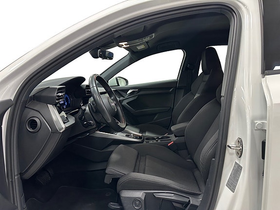 Audi A3 8 of 16