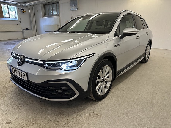 Volkswagen Golf Alltrack 6 of 19