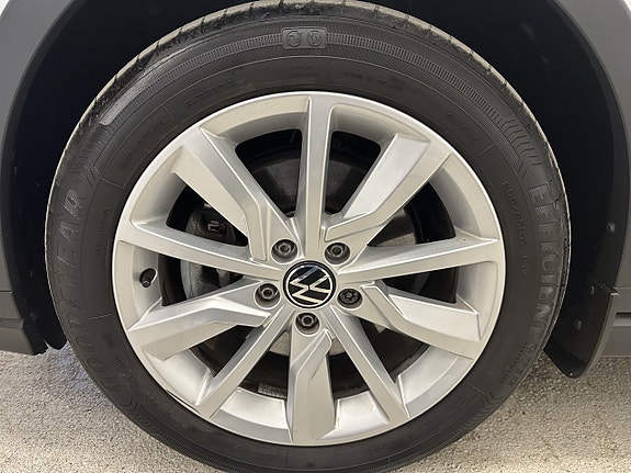 Volkswagen Golf Alltrack 15 of 19