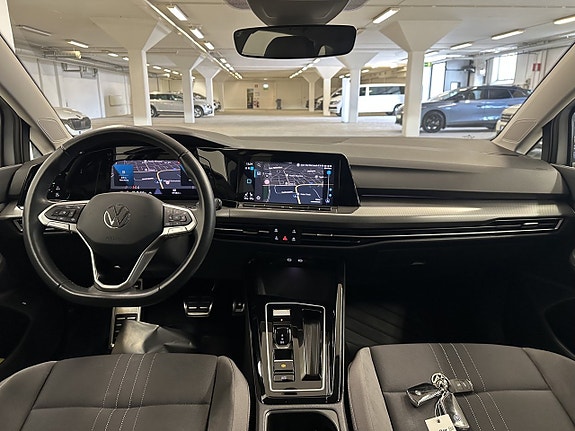 Volkswagen Golf Alltrack 11 of 19