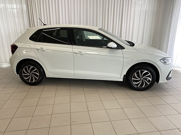 Volkswagen Polo 2 of 10