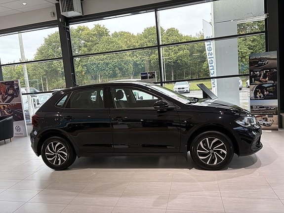 Volkswagen Polo 4 of 9