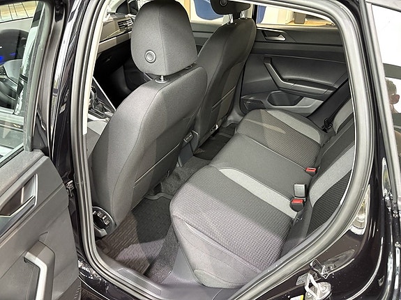 Volkswagen Polo 8 of 9