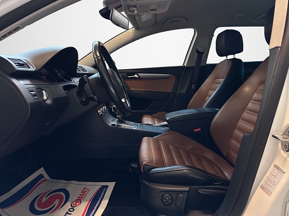 Volkswagen Passat 9 of 25