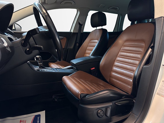 Volkswagen Passat 10 of 25