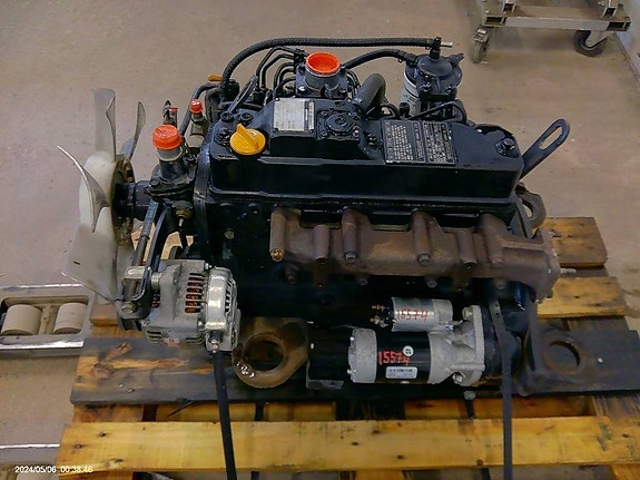 CASE CX 50B Motor Yanmar 4-Cyl 4 of 6