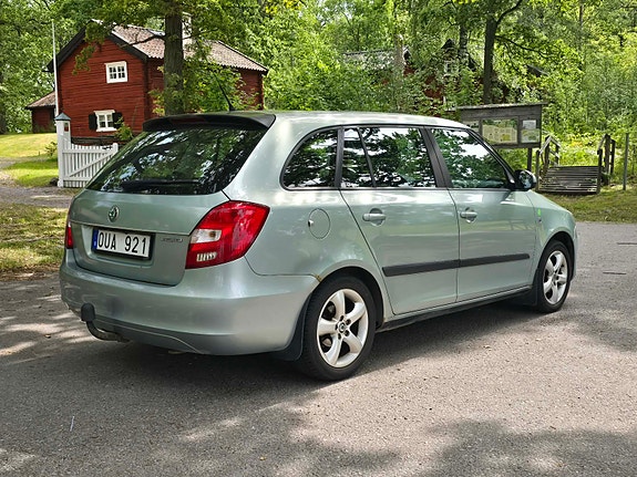 Skoda Fabia 3 of 5