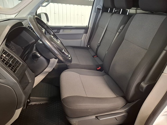 Volkswagen Transporter 13 of 15