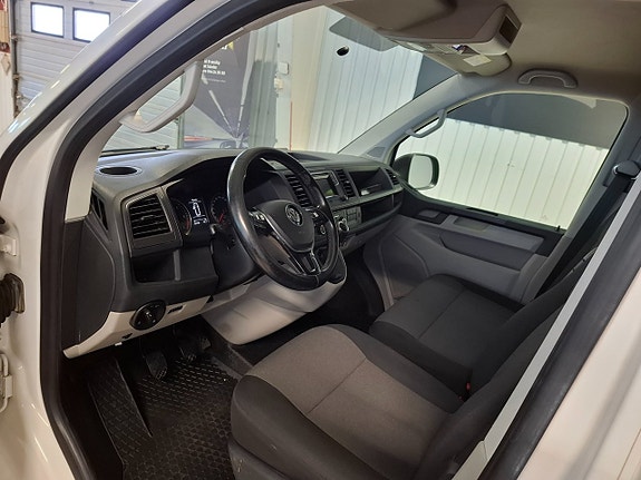 Volkswagen Transporter 12 of 15
