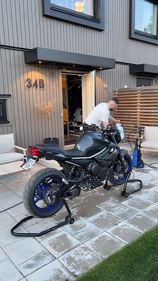 Yamaha XJ6 N 2 of 6