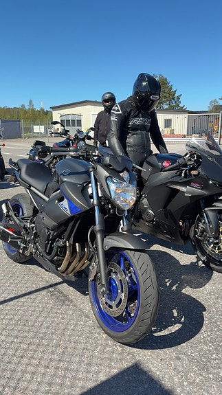 Yamaha XJ6 N 6 of 6