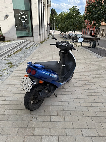 SYM Jet 4 4 of 5