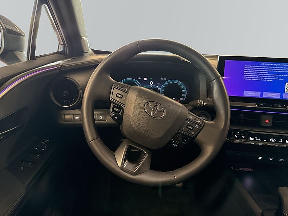 Toyota C-HR 11 of 22