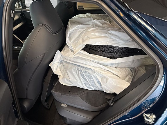 Toyota C-HR 8 of 22