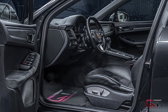 Porsche Macan GTS 8 of 18