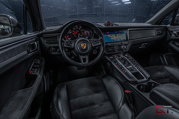 Porsche Macan GTS 9 of 18