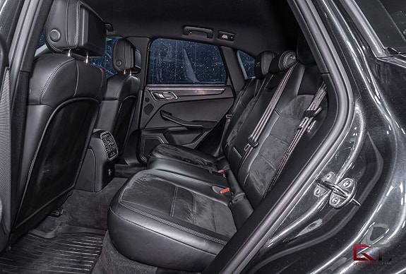Porsche Macan GTS 16 of 18