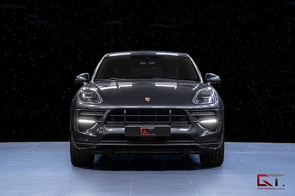 Porsche Macan GTS 3 of 18