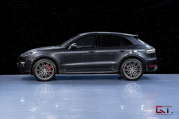Porsche Macan GTS 4 of 18