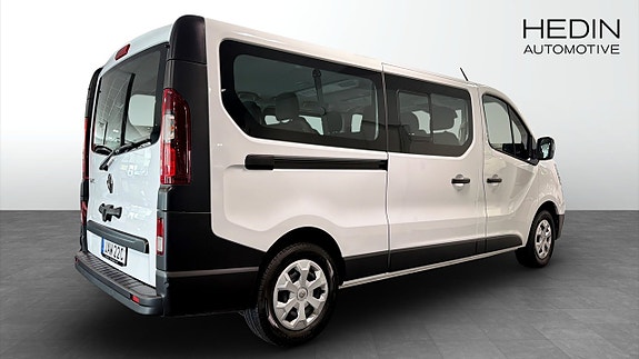 Renault Trafic 2 of 9