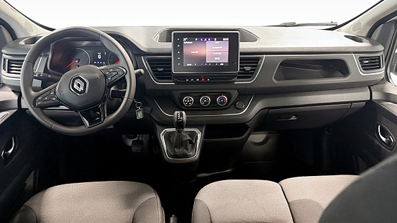 Renault Trafic 4 of 9