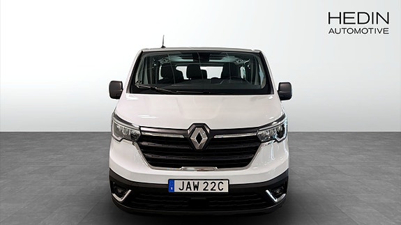 Renault Trafic 8 of 9