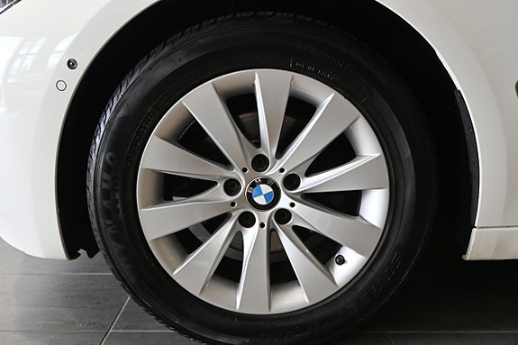 BMW 320d 6 of 26