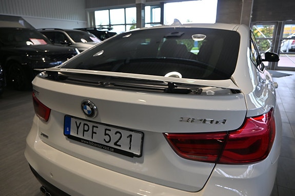 BMW 320d 14 of 26