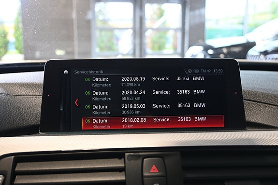BMW 320d 23 of 26