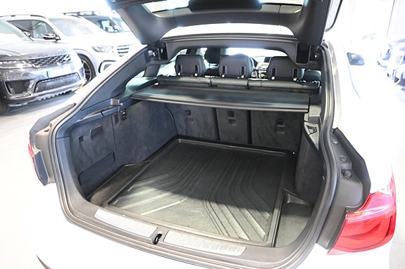 BMW 320d 15 of 26