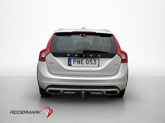 Volvo V60 Cross Country 6 of 24