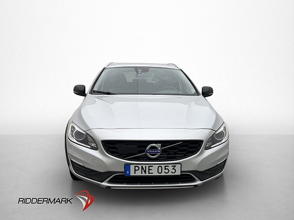 Volvo V60 Cross Country 2 of 24