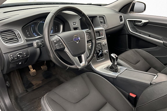 Volvo V60 Cross Country 15 of 24