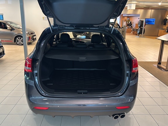 Kia Ceed 14 of 18