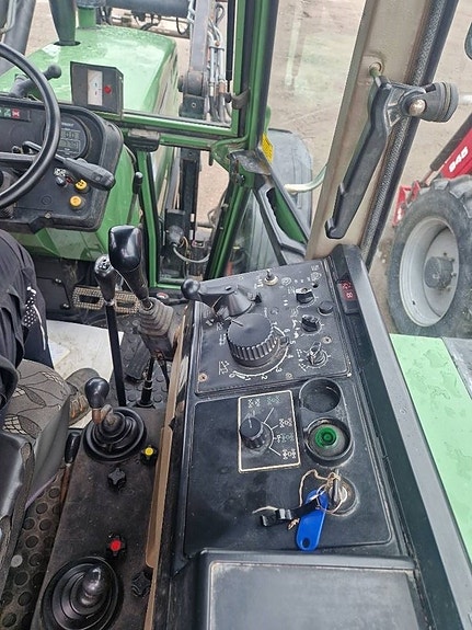 Fendt 310 7 of 7