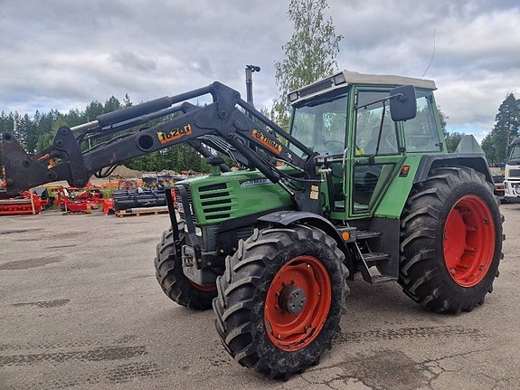 Fendt 310 3 of 7