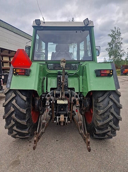 Fendt 310 2 of 7