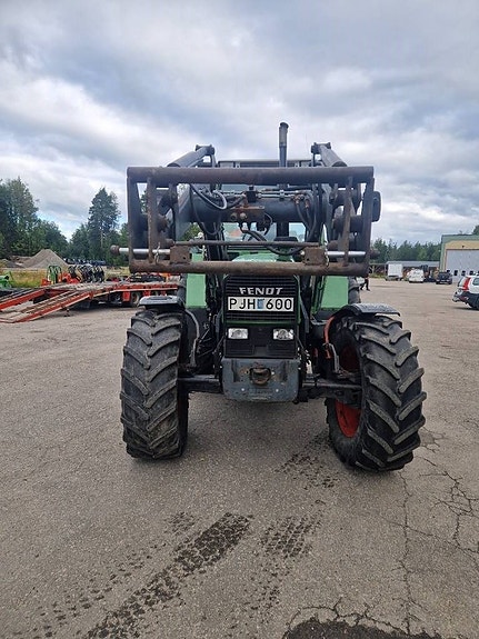 Fendt 310 4 of 7