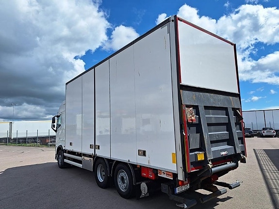 Volvo Vehicle Rigid 6x2-2 box full side opening 5 of 20