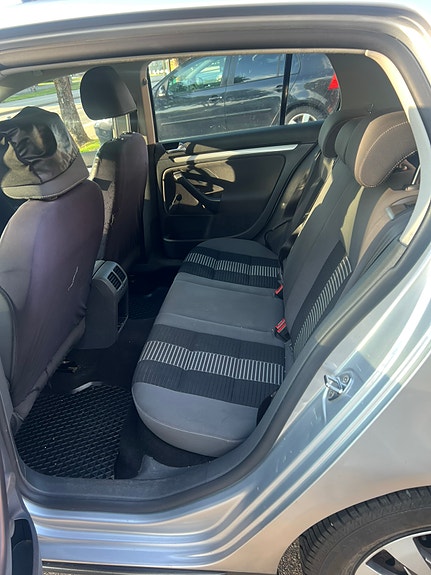 Volkswagen Golf V 4 of 8
