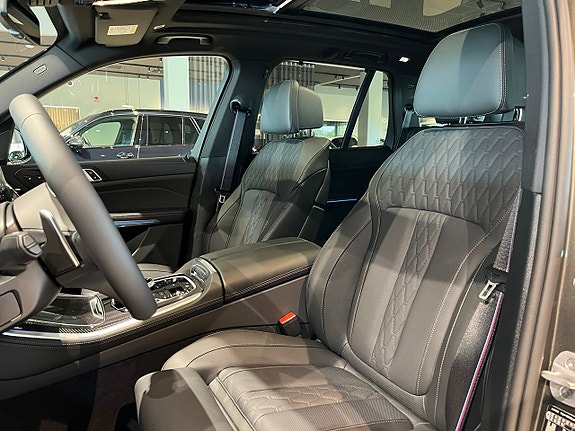 BMW X5 8 of 23