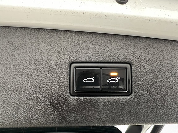 Volkswagen Tiguan Allspace 14 of 30