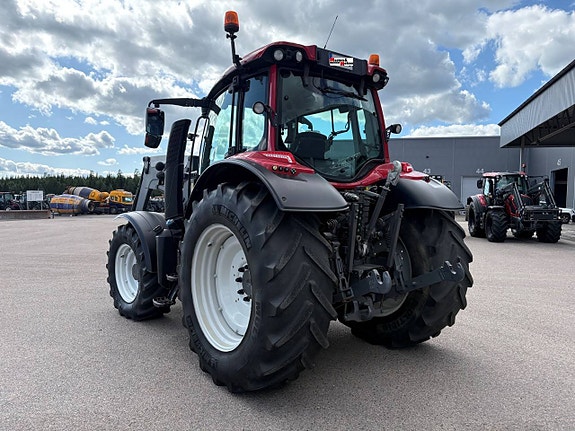 Valtra N154 Versu / Frontlyft / 4077 timmar 8 of 11