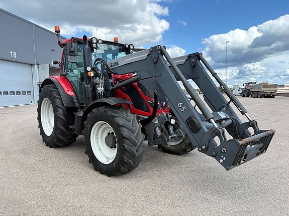 Valtra N154 Versu / Frontlyft / 4077 timmar 4 of 11