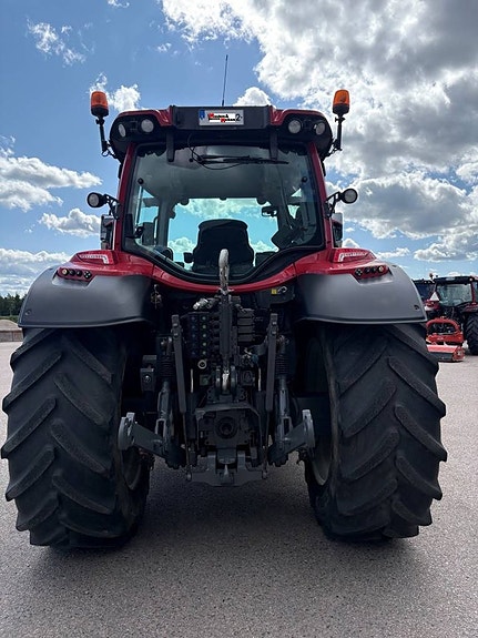 Valtra N154 Versu / Frontlyft / 4077 timmar 7 of 11