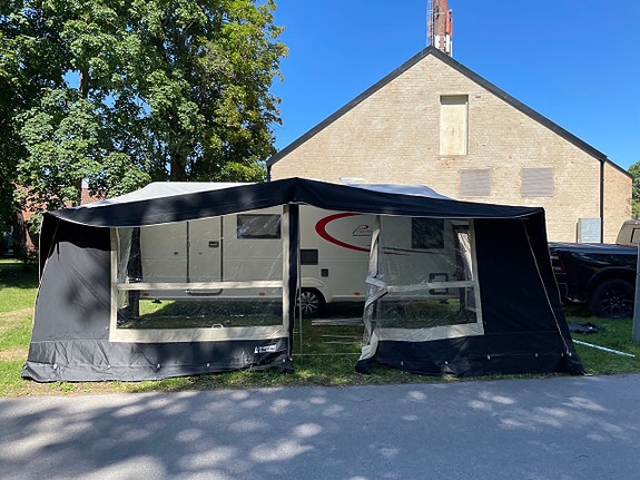 Bürstner Premio 550 TK – Barnkammarvagn med förtält & påskmarkis 10 of 30