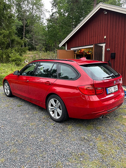 BMW 320d 2 of 8