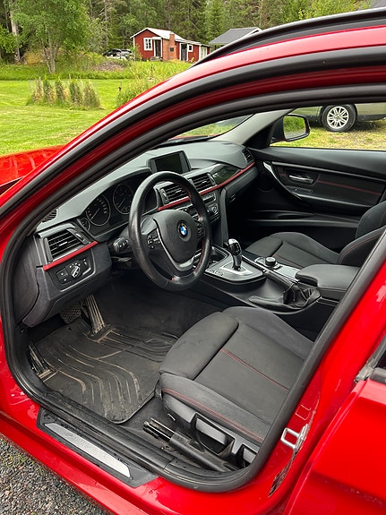 BMW 320d 5 of 8