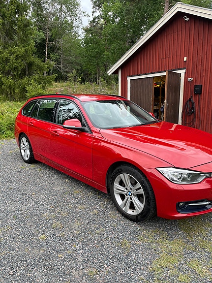BMW 320d 3 of 8